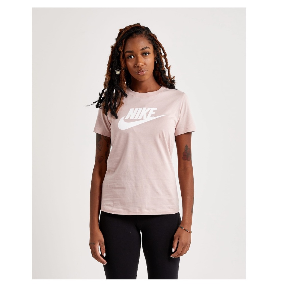 Nike Sportswear Essential Icon Women’s Top